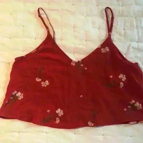 NWOT Cropped loose cami - Picture 2 of 5